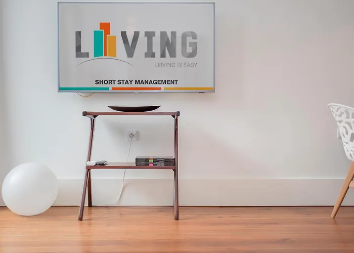 Liiiving In - Downtown & Riverside Balcony Apartament Porto