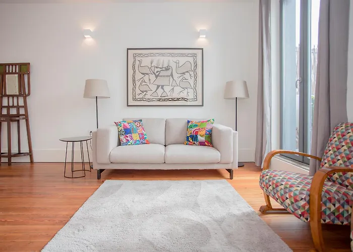 Liiiving In - Downtown & Riverside Balcony Apartament *