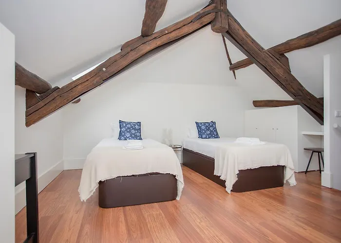 Liiiving In - Downtown & Riverside Balcony