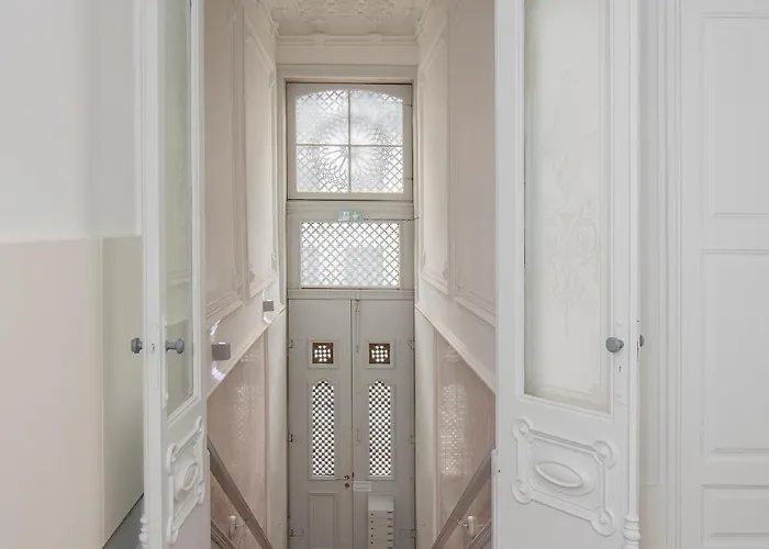 Liiiving In - Downtown & Riverside Balcony * Oporto