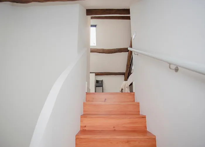 Liiiving In - Downtown & Riverside Balcony *