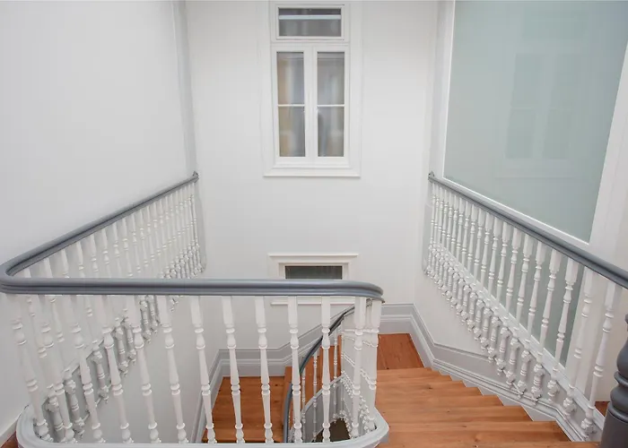 Liiiving In - Downtown & Riverside Balcony * Oporto