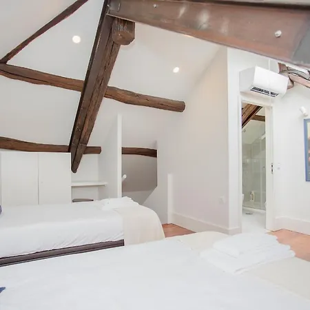 Liiiving In - Downtown & Riverside Balcony דירה