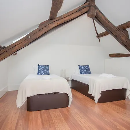 דירה Liiiving In - Downtown & Riverside Balcony *